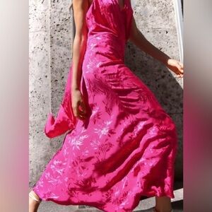 NWT new Zara hot pink midi jacquard silk halter dress with neck scarf